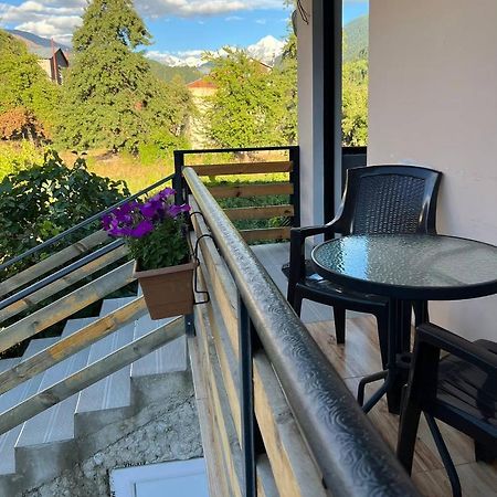 Monte Bianco Bed & Breakfast Mestia Exterior photo